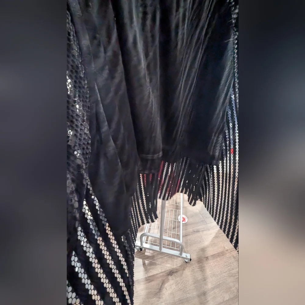 Torrid Black A-Line Skirt Size 14 - Picture 4 of 7